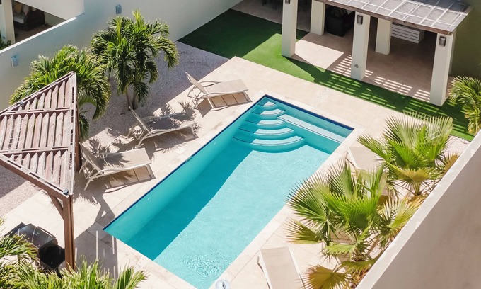 Bubali Villa | Villa "Island time" Piscina privada y caminar a la playa!