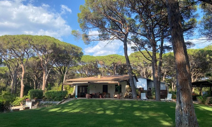 Roccamare Villa | Villa Isabel - Una casa de playa moderna con una playa privada