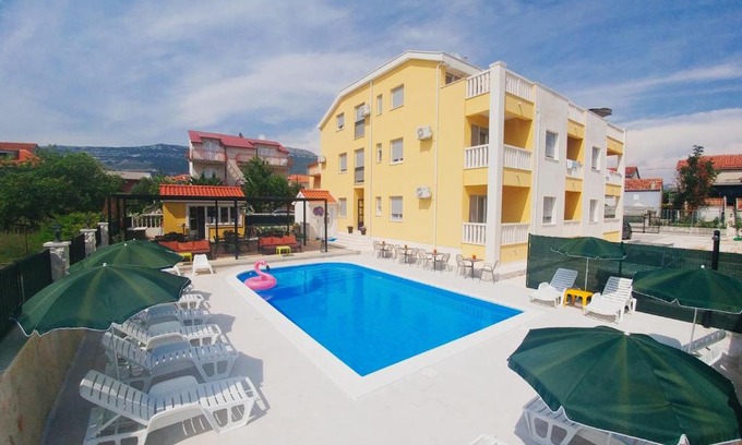 Kastel Novi Casa | Villa Iva-Dom