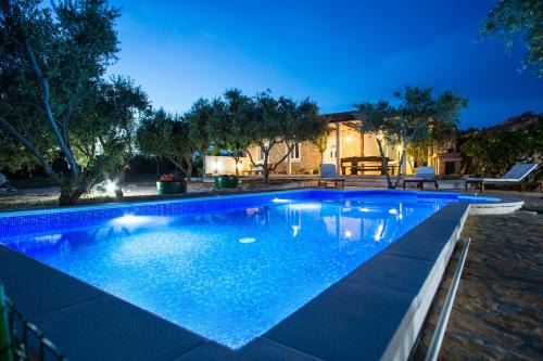 Zrce Villa | Villa Ivanovi Dvori