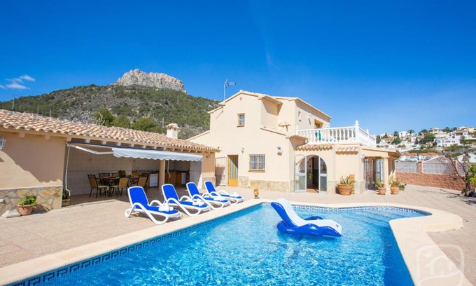 La Canuta Villa | Villa Ivars by Abahana Villas