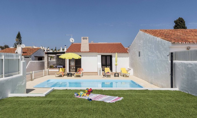 Areias de Sao Joao Villa | Villa 'Jacaranda' con piscina privada, Wi-Fi y aire acondicionado