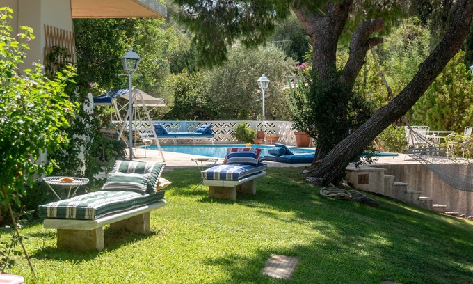 Anavyssos Villa | Villa Jackie O! on the Athens Riviera