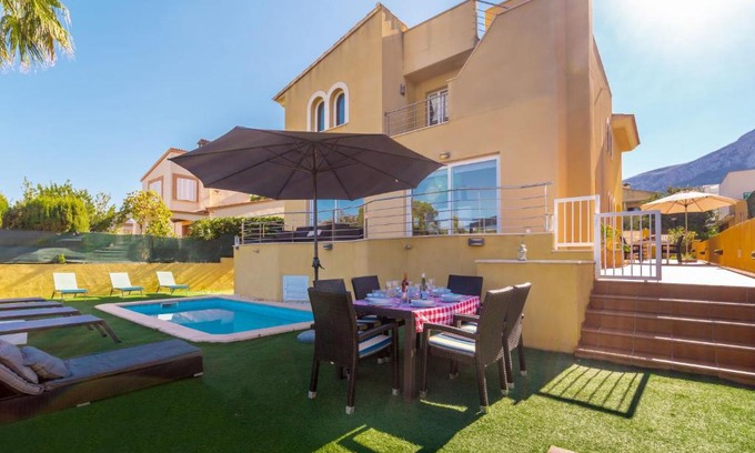 Urbanizacion Mont Ferrutx Villa | Villa Jada
