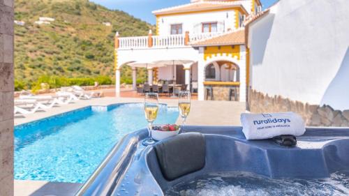 Sayalonga Casa | Villa Javier Sayalonga by Ruralidays