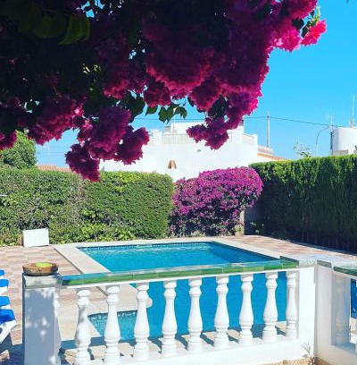 Cala en Porter Chalet De Esquí | Villa Jones