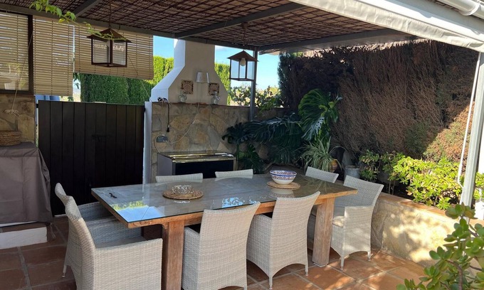Fustera Casa | VILLA JULIETA