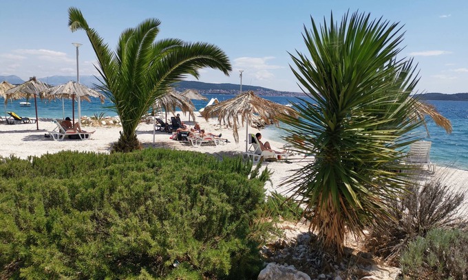 Seget Donji Hotel | Villa Kairos