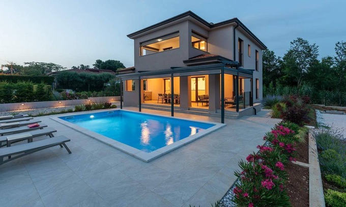 Kadumi Casa | Villa Karina (96739-K1) - Kadumi