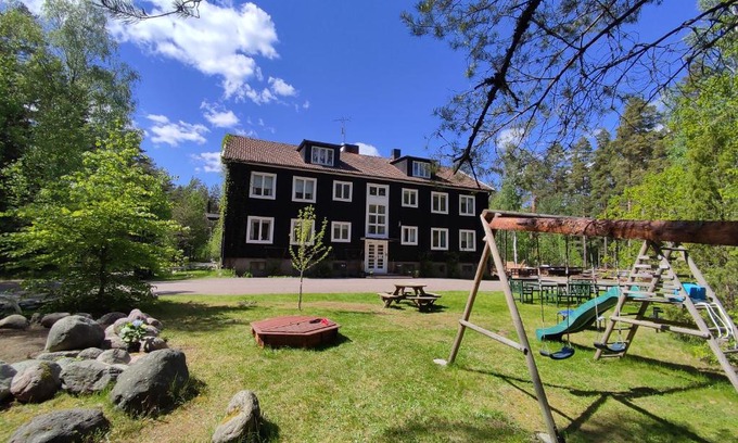 Hultsfred Municipality Casa | Villa Karllösa - Bed and Breakfast
