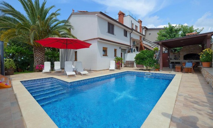 Stinjan Apartamento | Villa Kascuni