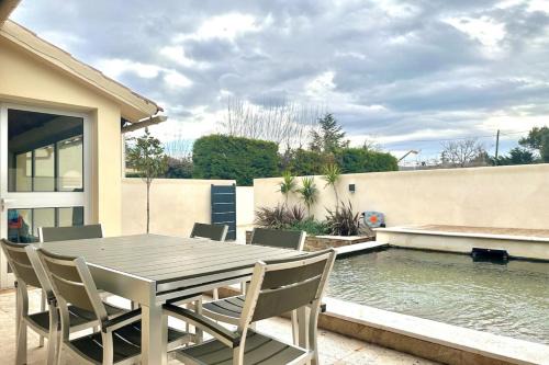 Entraigues-sur-la-Sorgue Casa | Villa Keromate air-conditioned with natural pool