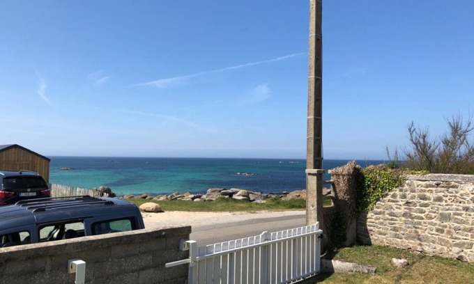 Plouescat Casa | Villa Ker-Eog, llena de encanto, magnífica vista al mar, pies en el agua