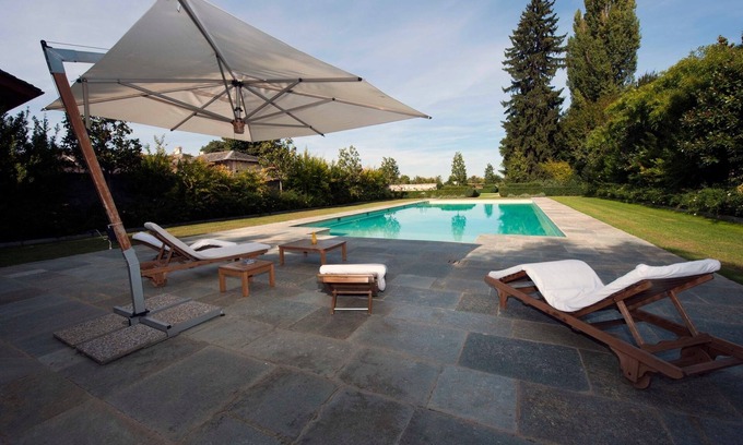 Madonna dell'Olmo Villa | Villa Doble - Cámara de Baronetti