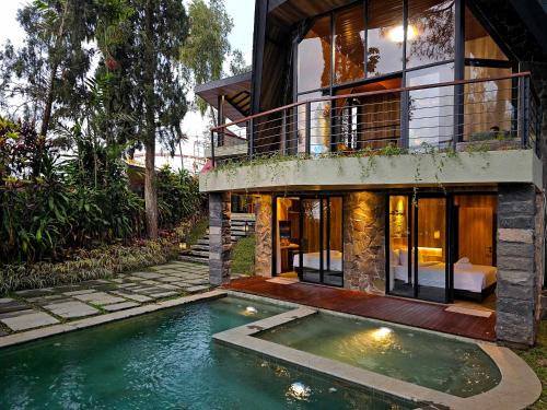 Oro Oro Ombo Casa | Villa Klub Bunga - by The Batu Hotel Batu Malang