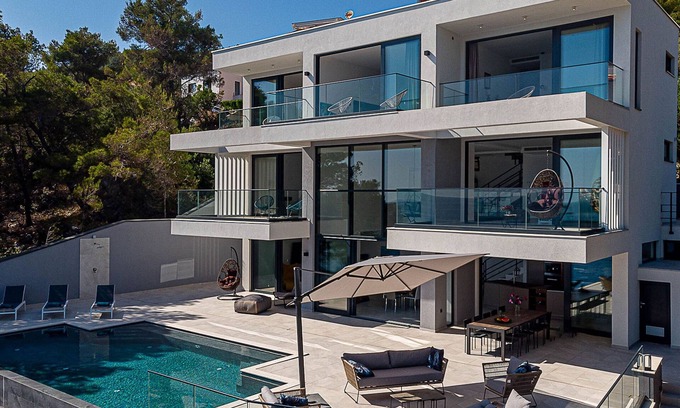 Blato Villa | Villa Korcula Grandeur | 5 Bedrooms | Stunning Waterfront Setting | Direct Sea Access