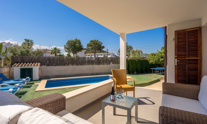 Les Palmeres Villa | Casa con piscina a 1 km de la playa