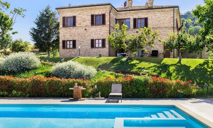 Ripatransone Villa | Villa La Fonte 14 con piscina en las colinas de Ripatransone, a 15 minutos del mar Adriático