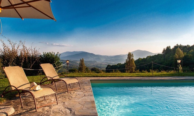 Montelovesco Casa | Villa La Ginestra, private villa with pool