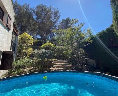 Saint-Cyr-sur-Mer Casa | Villa La Louette, 100m centre-village, piscine h-sol, proche mer