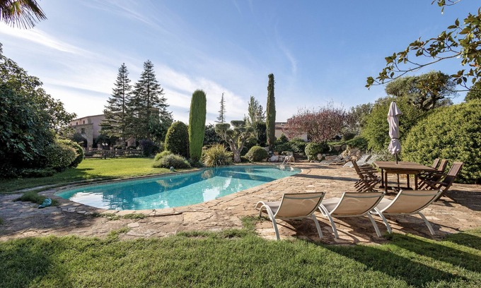 El Bruc Villa | Villa 'La Masia' con vistas a la montaña, piscina privada y Wi-Fi