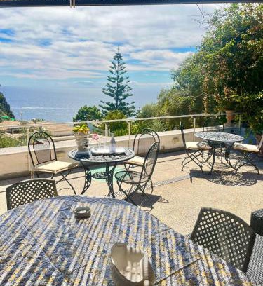 Marina Piccola Apartamento | Villa La Perla Capri