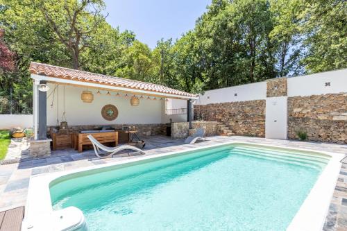 Pougnadoresse Casa | Villa La Roche Rouge