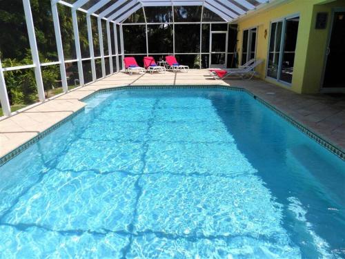 Burnt Store Casa | Villa Lahaina your perfect tropical getaway