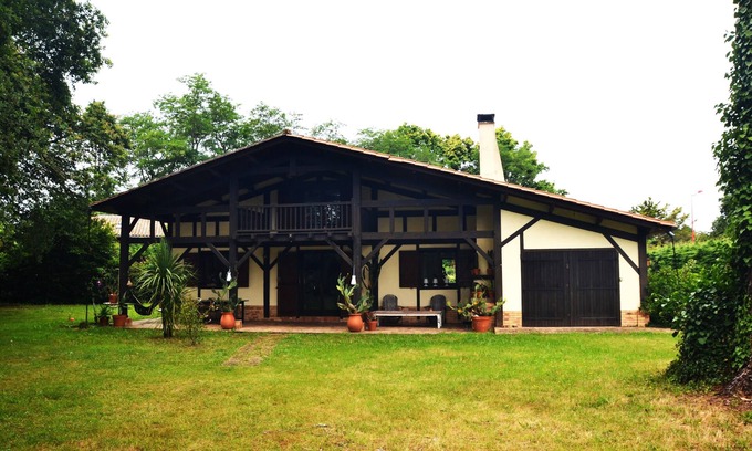 Saint-Julien-en-Born Casa | Villa Landaise Familiale à 10km de L'océan!