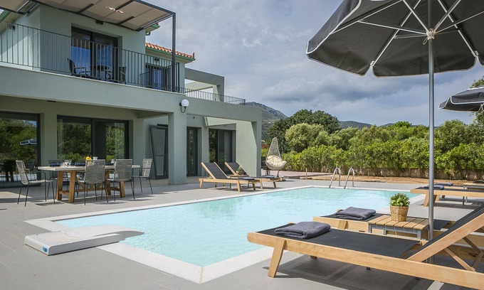 Skala Villa | Villa Lantana es perfecta para los huéspedes que desean tener una estancia tranquila y agradable.