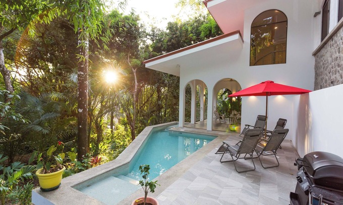 El Cerro Casa | Villa Lapas: Spacious, Lush 2-Bedroom Home & 2-Bedroom Apart, Central, Wildlife!