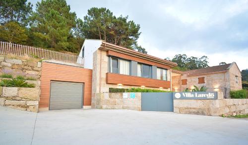 Carracido Casa | VILLA LAREDO *