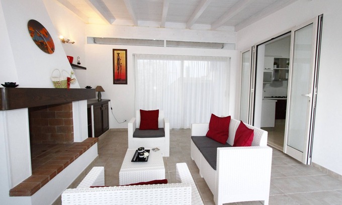 Marina di Felloniche Casa | Villa Lata