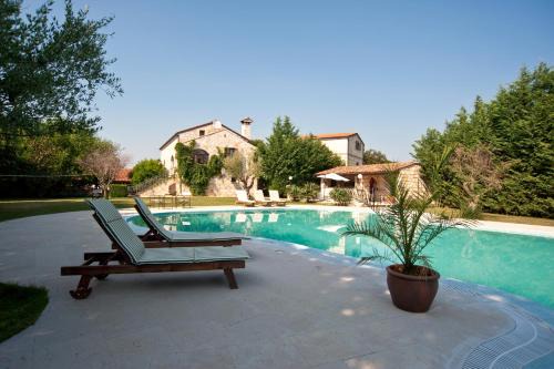 Bale Apartamento | Villa Lav