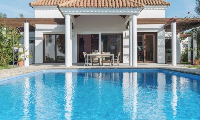 Benalup-Casas Vieja Casa | "Villa Lavanda" con piscina, Wi-Fi, terrazas y jardín