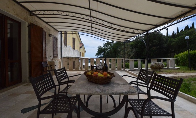 Monteverdi Marittimo Casa | Villa Le Querciolaie: dependance della Contessa