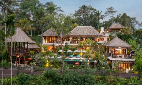 Taro Villa | Villa Lembah Damai by GenuineHost