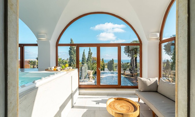 Kamari Casa | Villa Leon