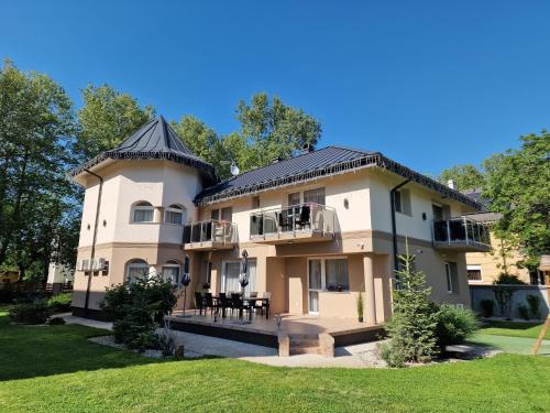 Siofok Aranypart Apartamento | Villa Letícia Siófok