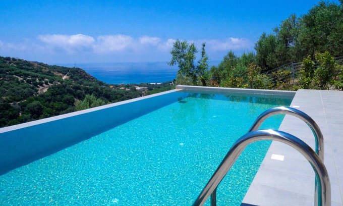 Sfinari Villa | Villa Levande, una villa de 2 dormitorios con vistas al mar y piscina privada cerca de la playa