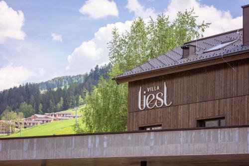 Haus im Ennstal Apartamento | Villa Liesl by ALPS RESORTS