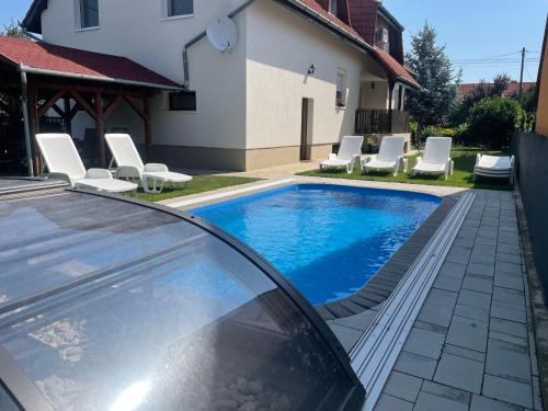 Balatonkeresztur Apartamento | Villa Lili Apartments