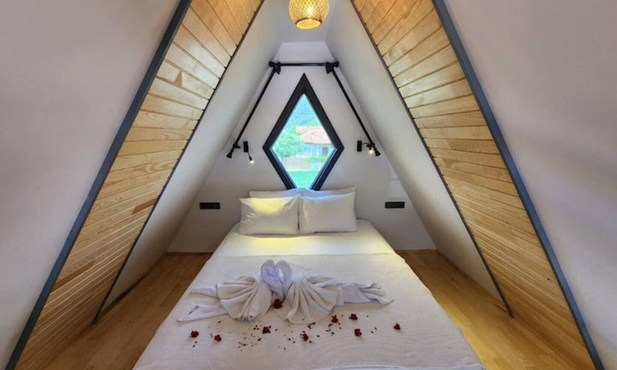 Dalyan City Center Cabaña | Villa Lime Bungalow