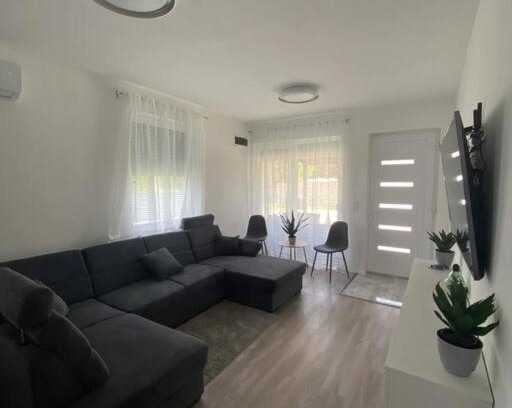 Balatonszemes Casa | Villa LIPI - Home Away from Home
