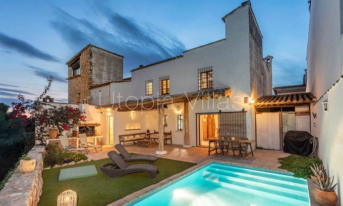 Sant Pere de Ribes Casa | Villa Los Olivos by Utopia Villas: Beautiful country house near sitges