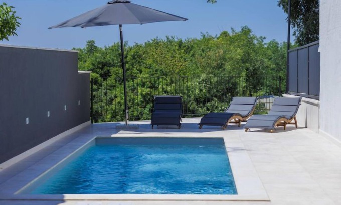 Tinjan Casa | Villa Luca by Interhome