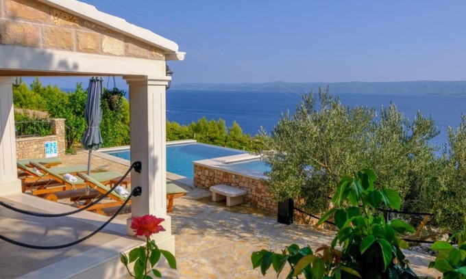 Bol Casa | Villa Lucija Bol