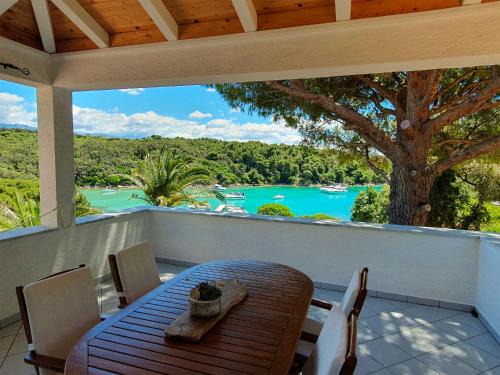 Suha Punta Apartamento | Villa Lucija