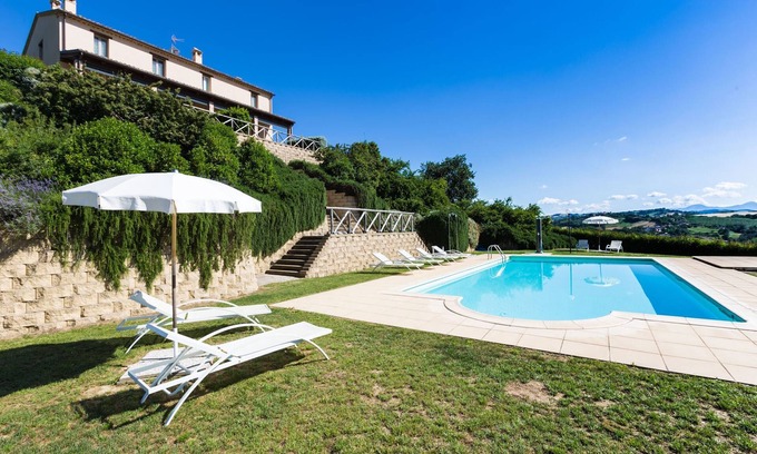 Rupoli Apartamento | Villa Luisa, 4 apartamentos con piscina en Orciano, 20 minutos de la costa del Adriático - APP. a Furbo