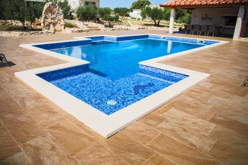 Pucisca Villa | Villa Luisa für bis zu 8 Personen mit Pool, Klima, Grill, Tischtennis, Boccia